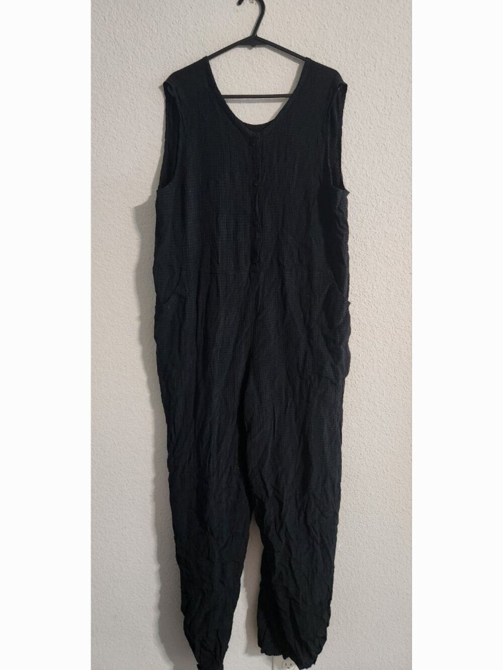 FLAX Women’s Black/Blue Checkered Sleeveless Jumpsuit Crinkled size medium